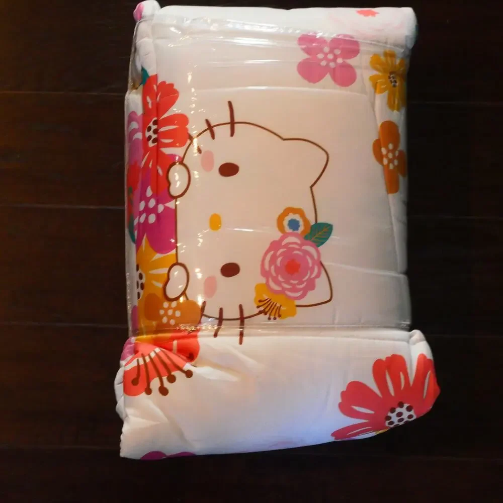NEW Jay Franco Hello Kitty Floral Full Double Comforter Set 7 Piece Bedding Set